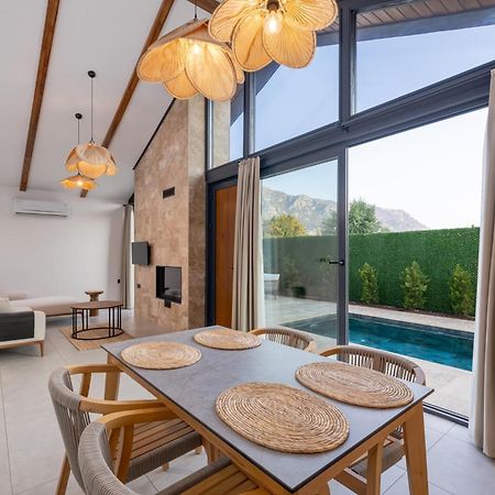 Rota Kilidonia Karaoez Suites&Villas Bagian luar foto